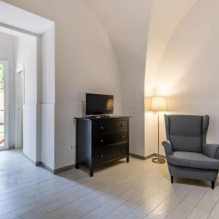 House Mandarino * Bari