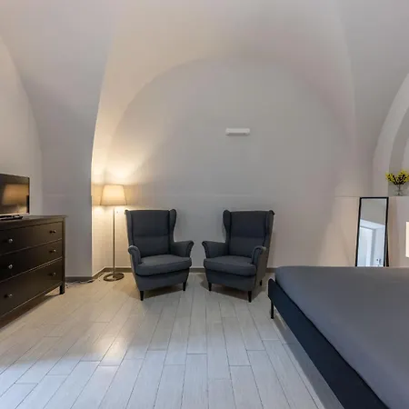 House Mandarino * Bari